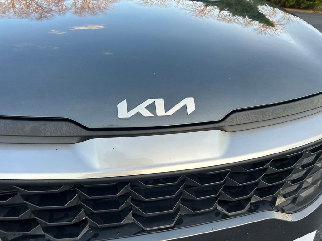 Used 2024 Kia Sportage LX image 9