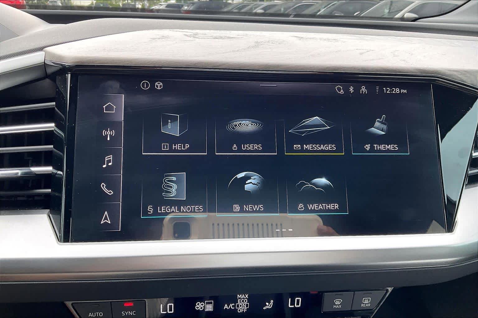 Used 2024 Audi Q4 e-tron Prestige AWD/4WD image 32