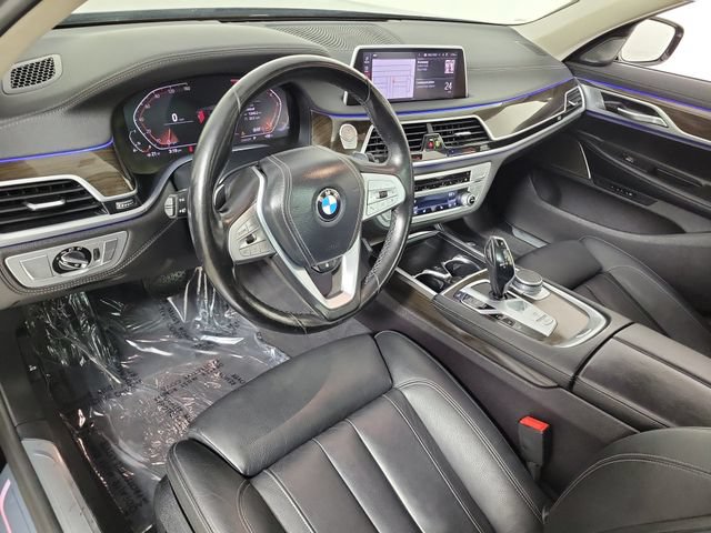 Used 2021 BMW 740i RWD image 18