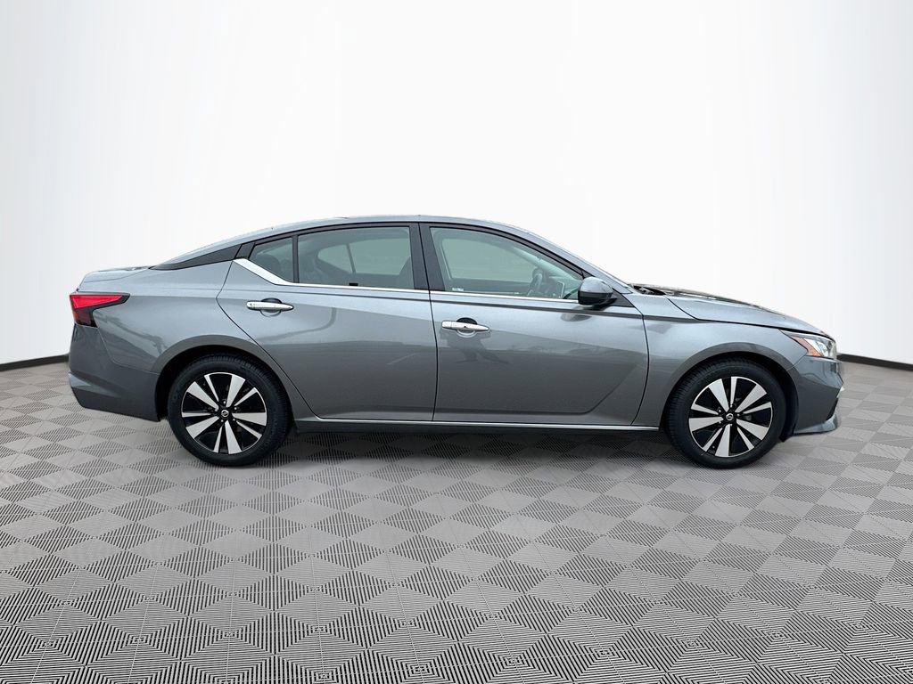Used 2022 Nissan Altima 2.5 SV FWD image 4
