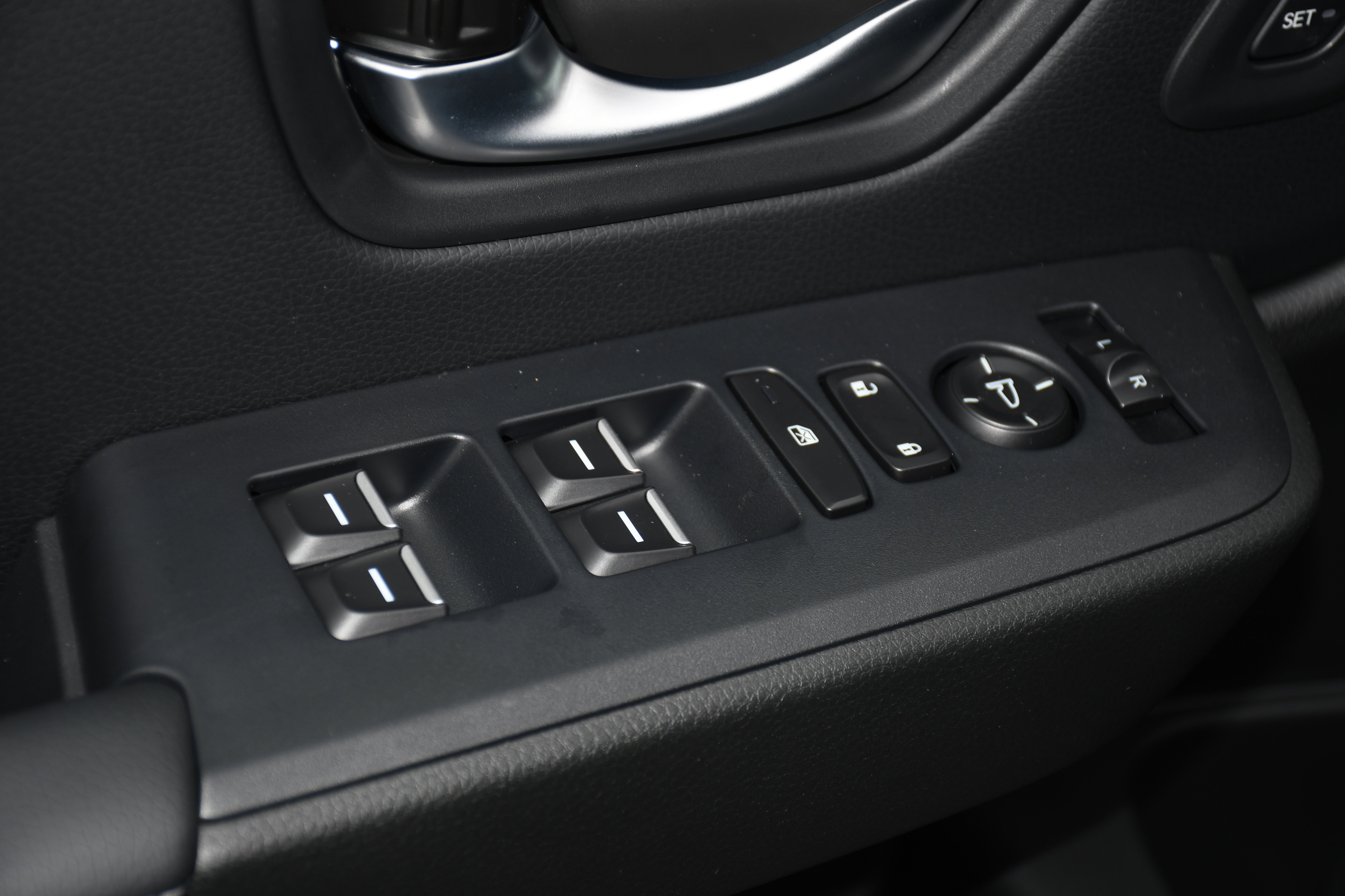 New 2025 Honda Pilot EX-L image 6