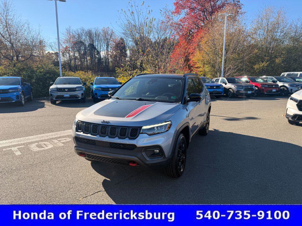 Used 2023 Jeep Compass Trailhawk w/ Trailhawk Elite Group image 2