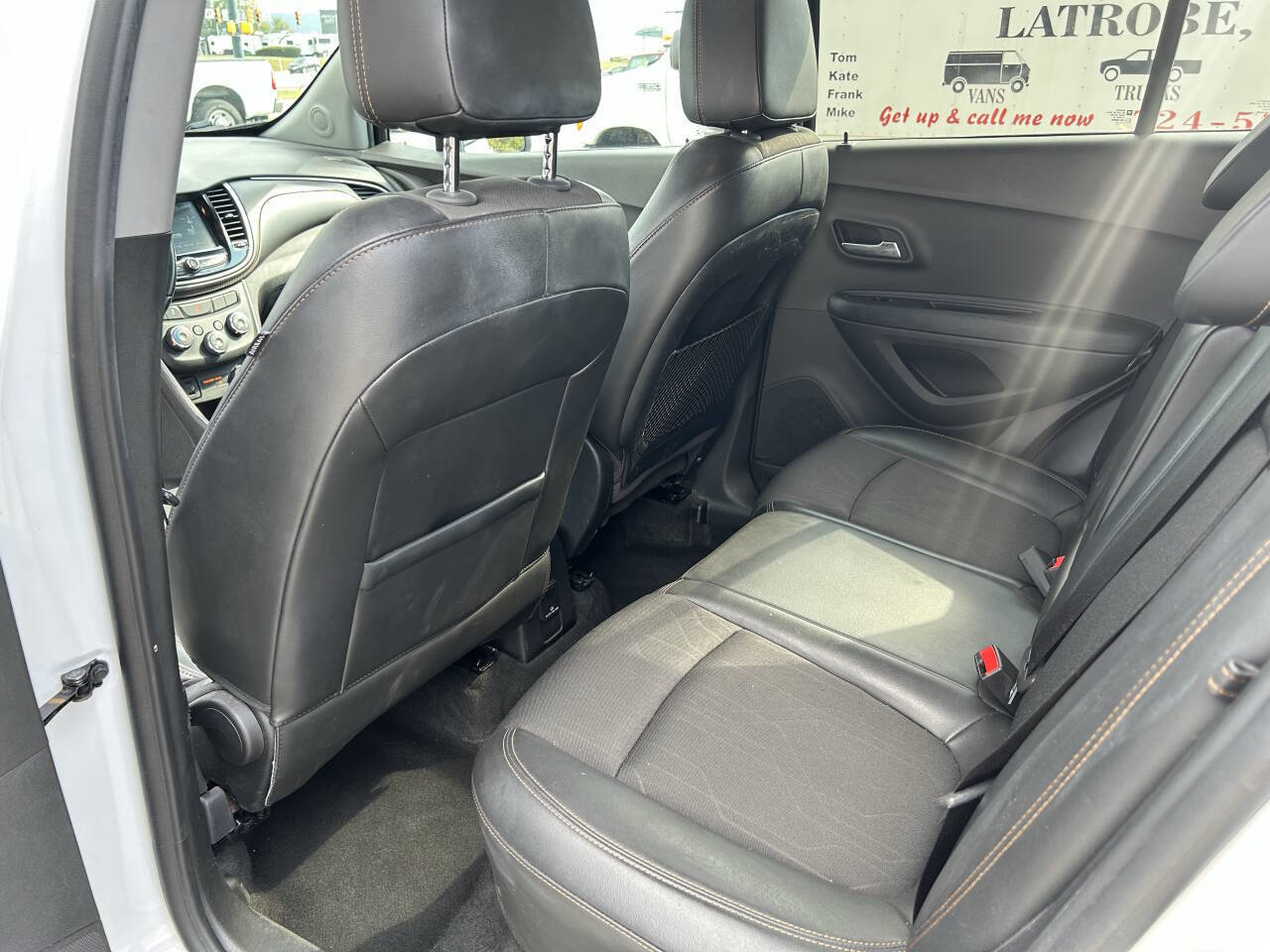 Used 2017 Chevrolet Trax LT w/ Sun & Sound Package image 18