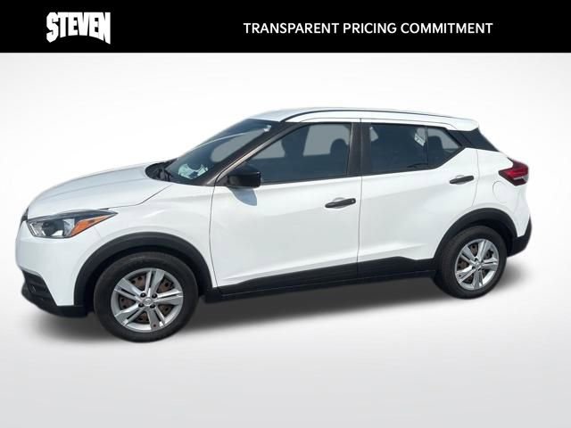Used 2020 Nissan Kicks S FWD image 2