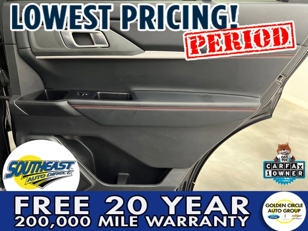 Used 2025 Ford Explorer ST-Line w/ ST-Line Street Pack AWD/4WD image 20