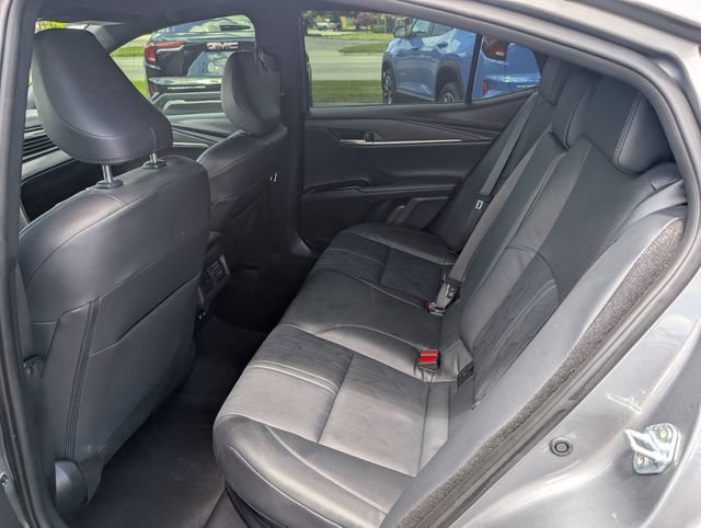 Used 2025 Toyota Camry XSE FWD image 10