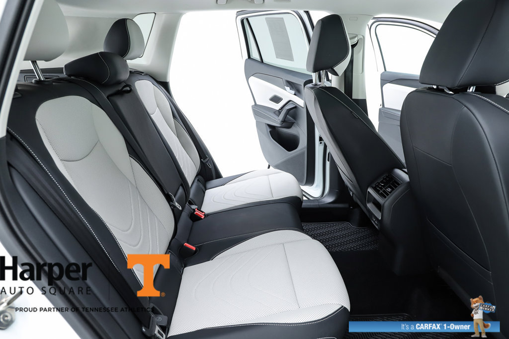 New 2025 Volkswagen Tiguan SE w/ Panoramic Sunroof Package AWD/4WD image 38