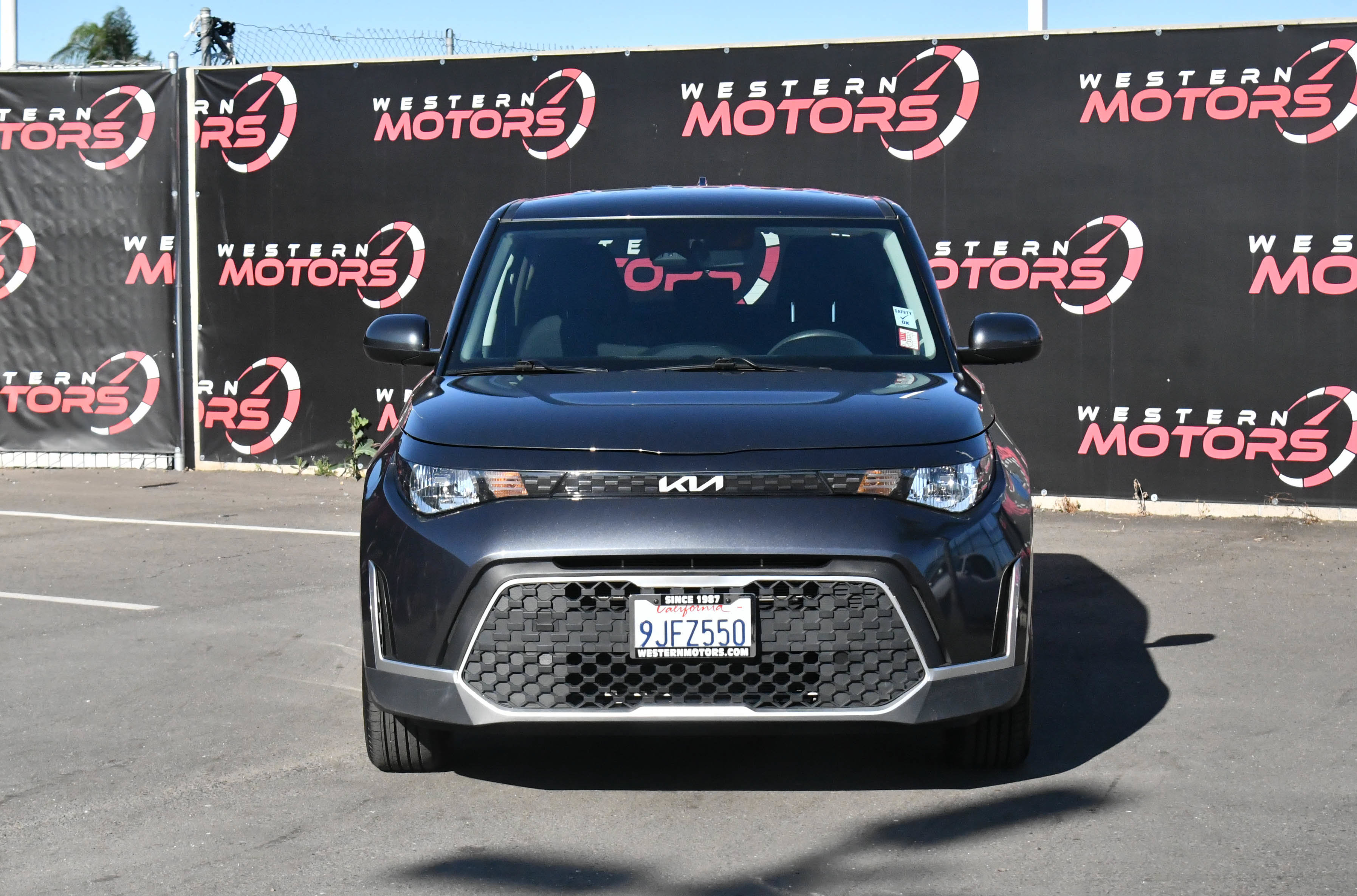 Used 2024 Kia Soul LX w/ Option Group 015 FWD image 2