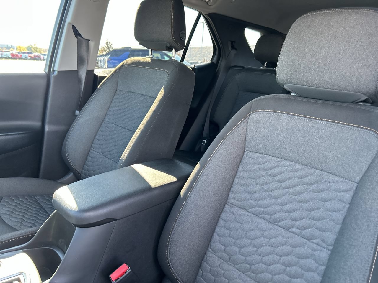 Used 2020 Chevrolet Equinox LT AWD/4WD image 23
