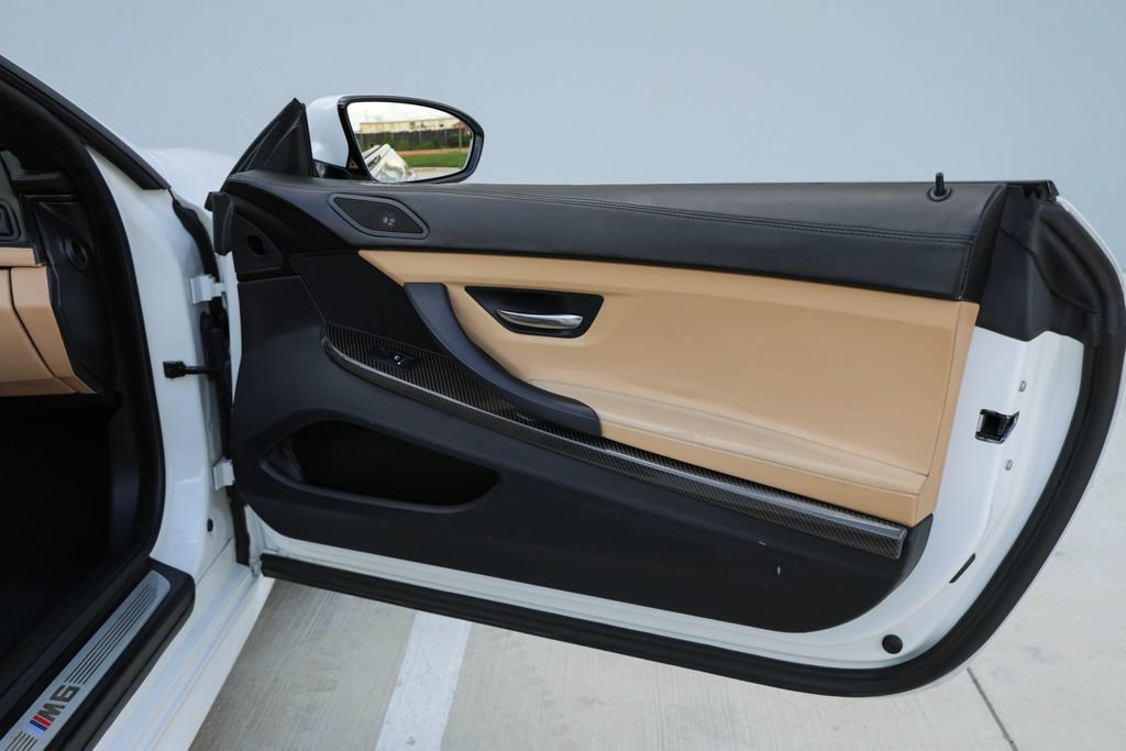 Used 2012 BMW M6 Convertible RWD image 22