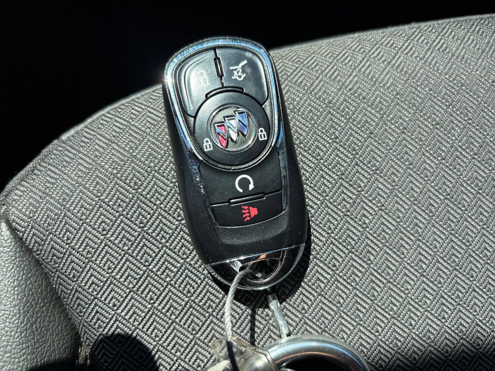 Used 2025 Buick Encore GX Preferred FWD image 24