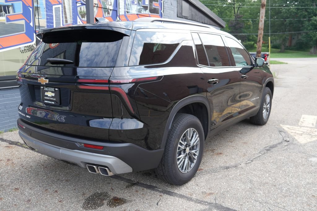 Used 2025 Chevrolet Traverse LT w/ Enhanced Driving Package AWD/4WD image 25
