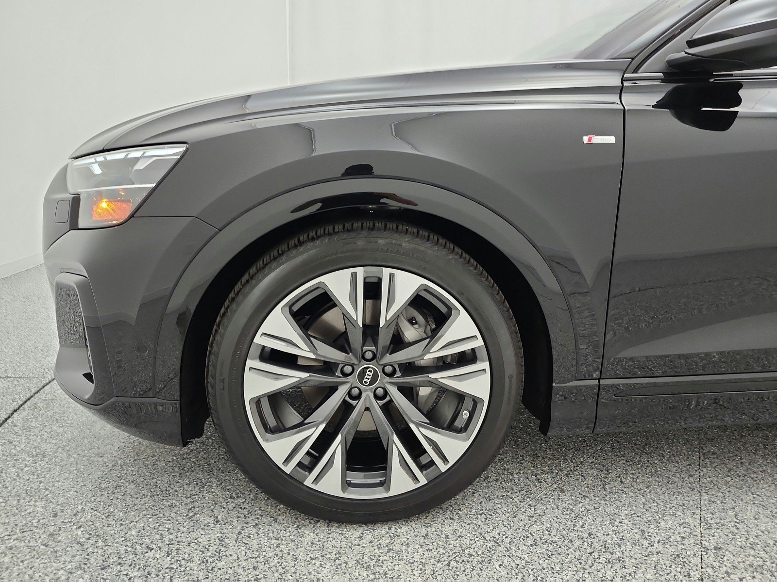 New 2026 Audi Q8 Premium Plus AWD/4WD image 13