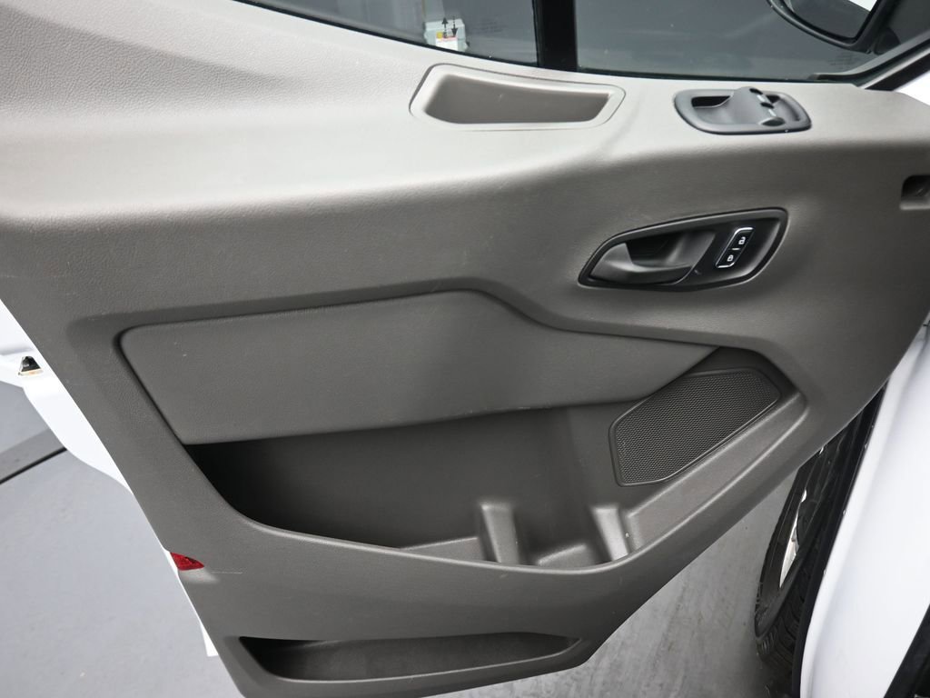 Used 2023 Ford Transit 350 XL image 10