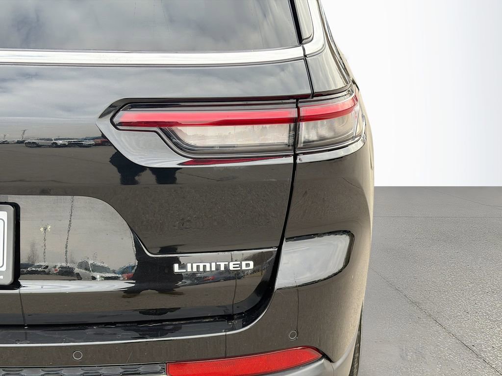 Used 2024 Jeep Grand Cherokee L Limited w/ Luxury Tech Group II image 12