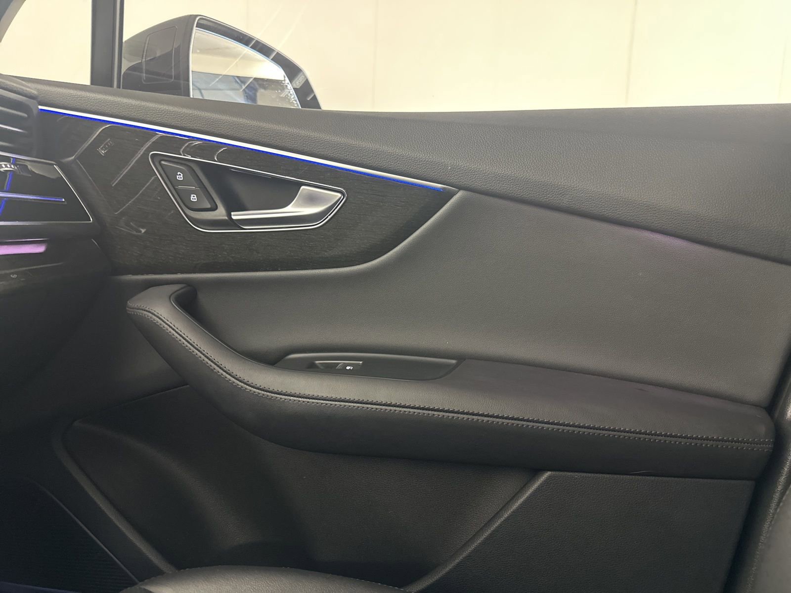 Used 2023 Audi Q7 3.0T Premium Plus w/ Premium Plus Package image 19