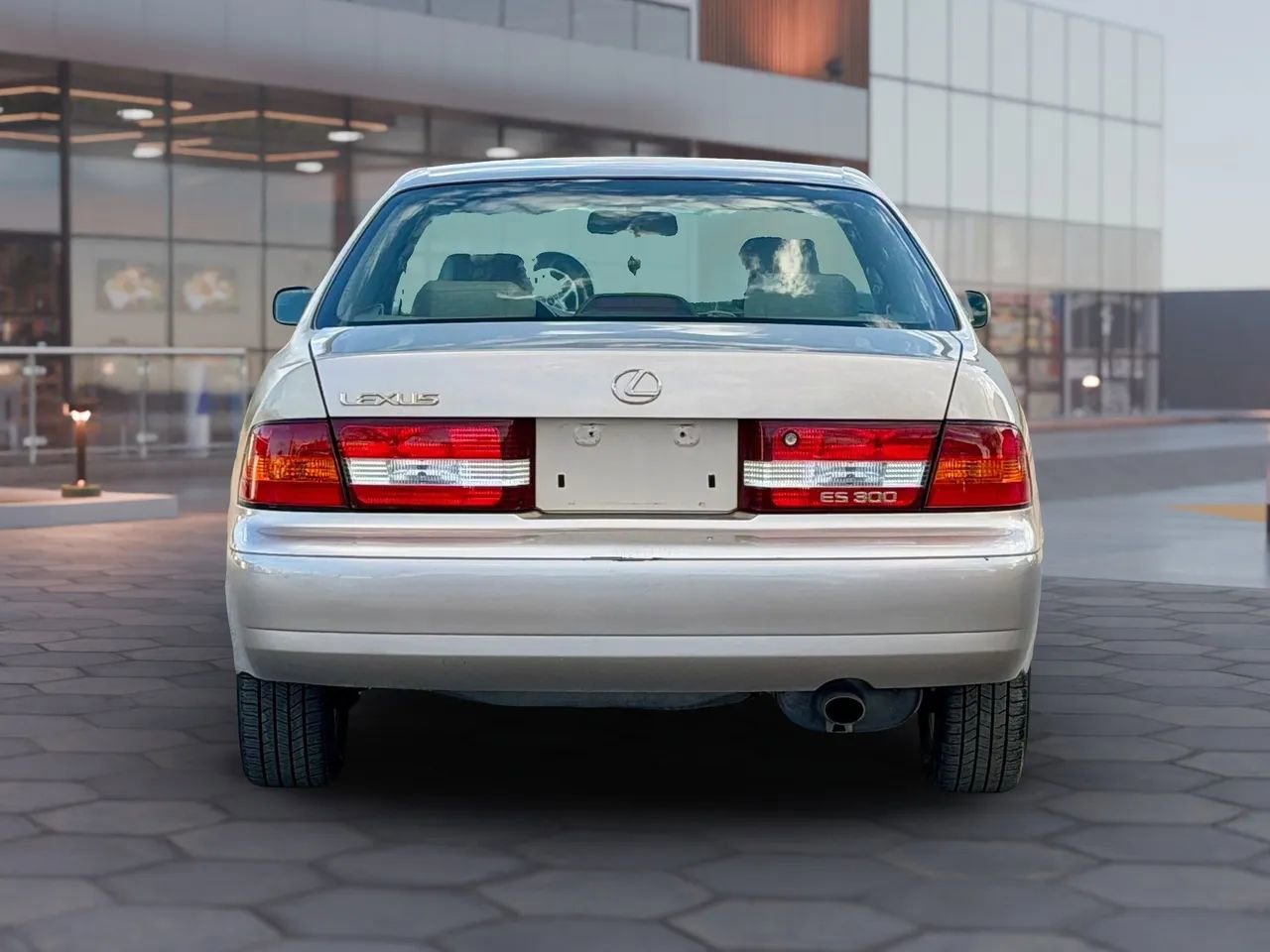 Used 2000 Lexus ES 330 image 9
