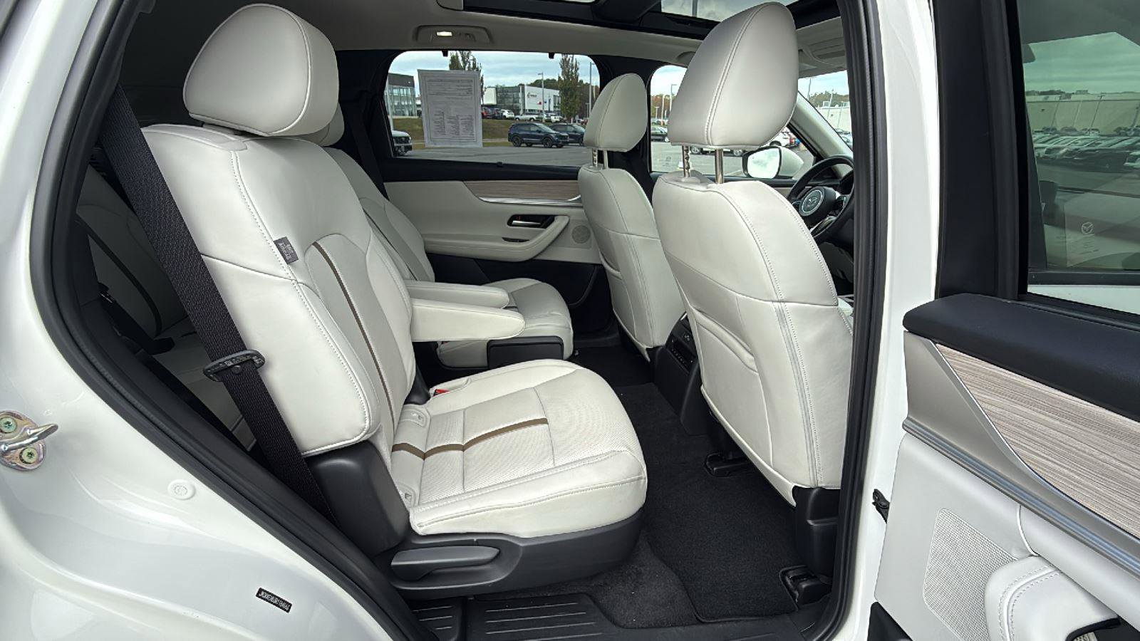 Certified 2024 MAZDA CX-90 3.3 Turbo w/ Premium Plus Pkg image 21