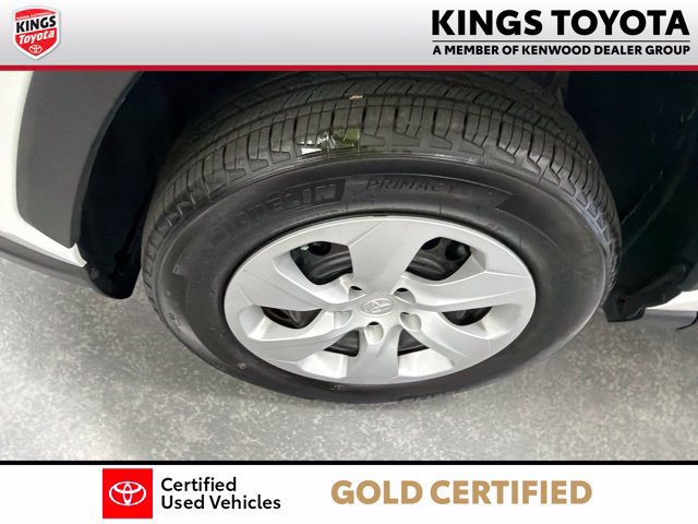 Certified 2025 Toyota RAV4 LE FWD image 28