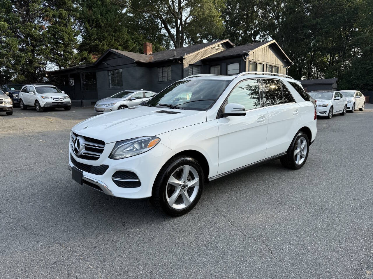 Used 2018 Mercedes-Benz GLE 350 4MATIC image 2