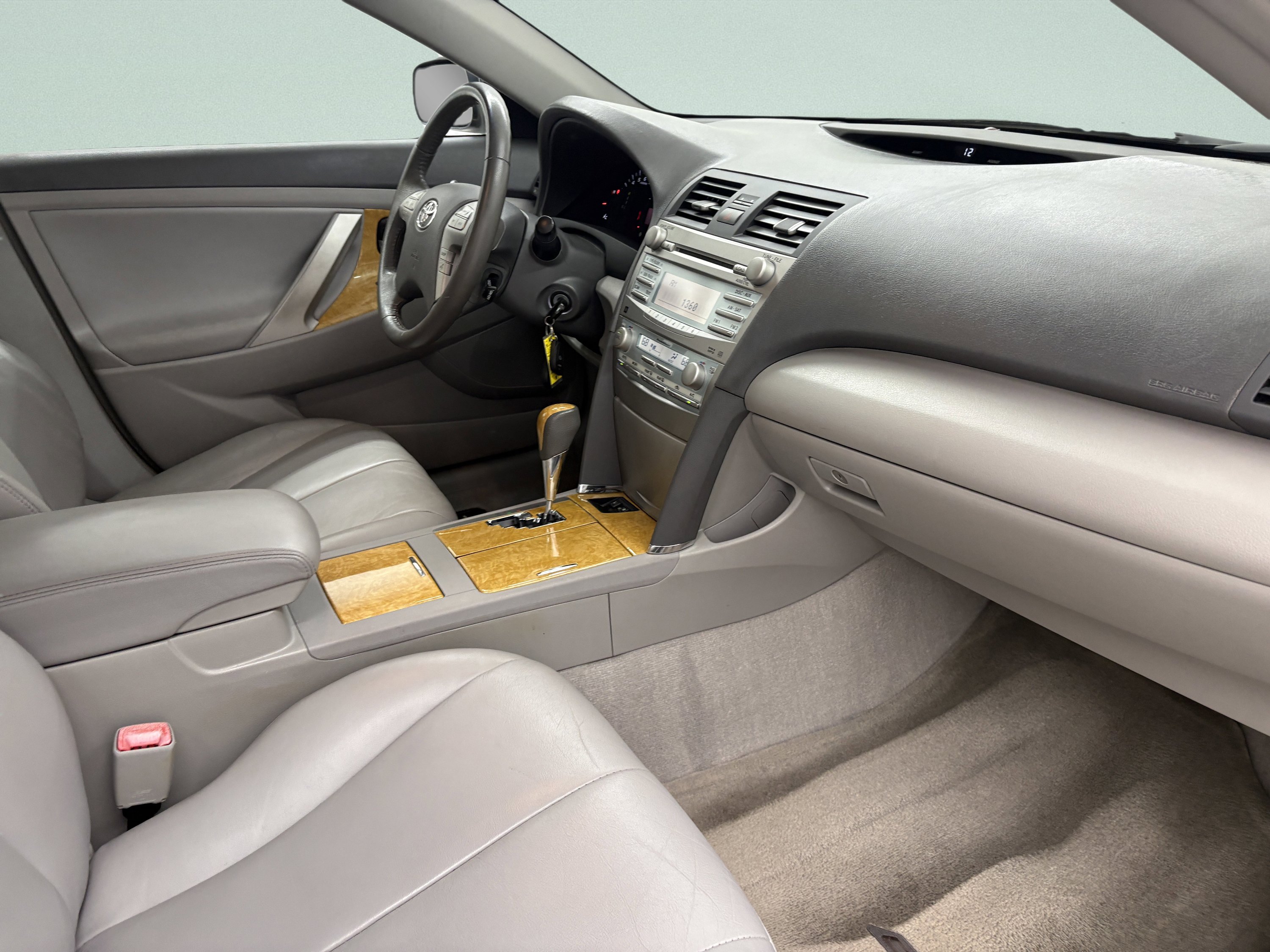 Used 2007 Toyota Camry XLE FWD image 18
