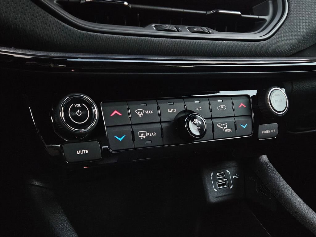 New 2026 Jeep Compass Limited AWD/4WD image 17