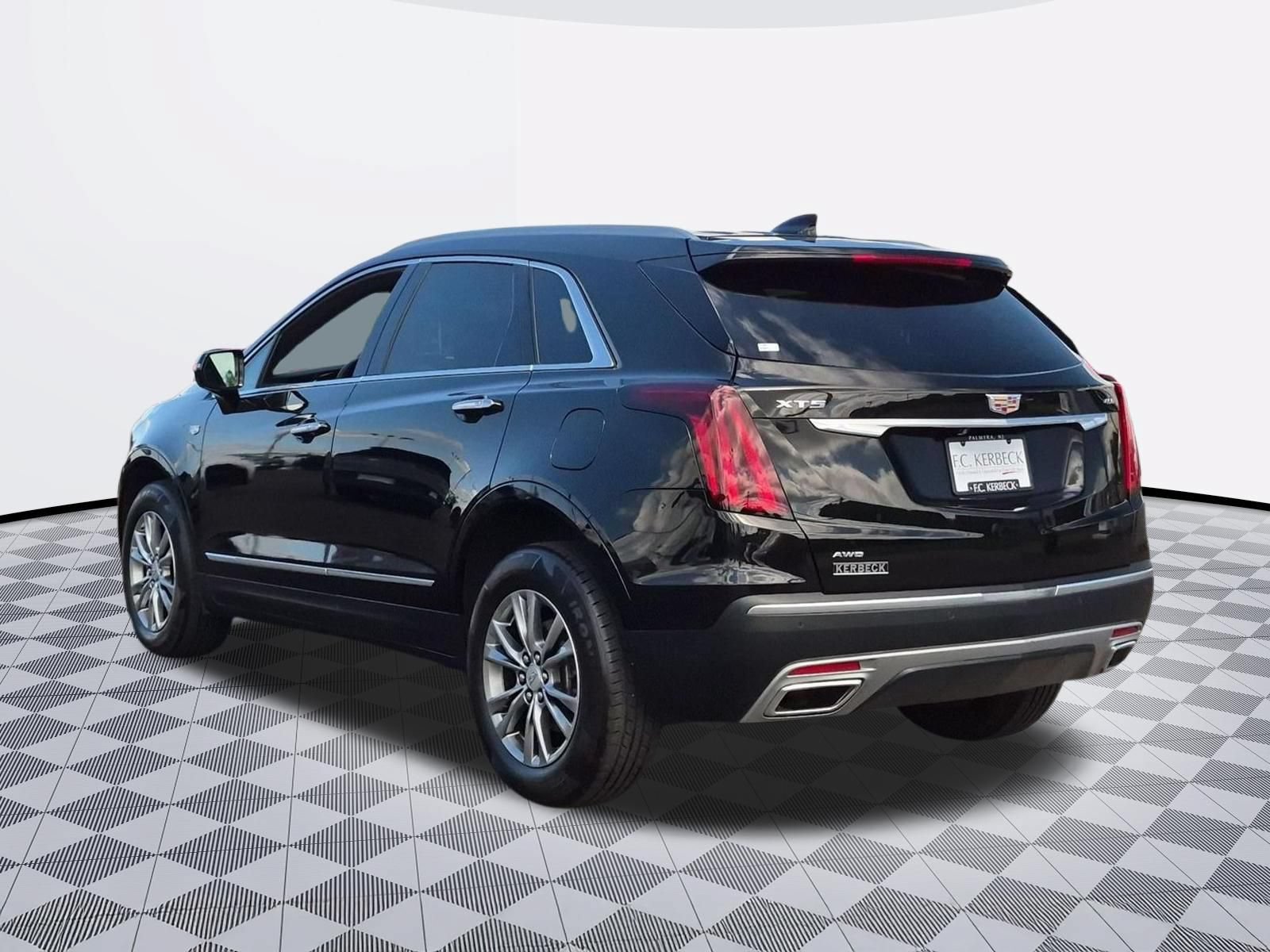 Certified 2023 Cadillac XT5 Premium Luxury AWD/4WD image 5