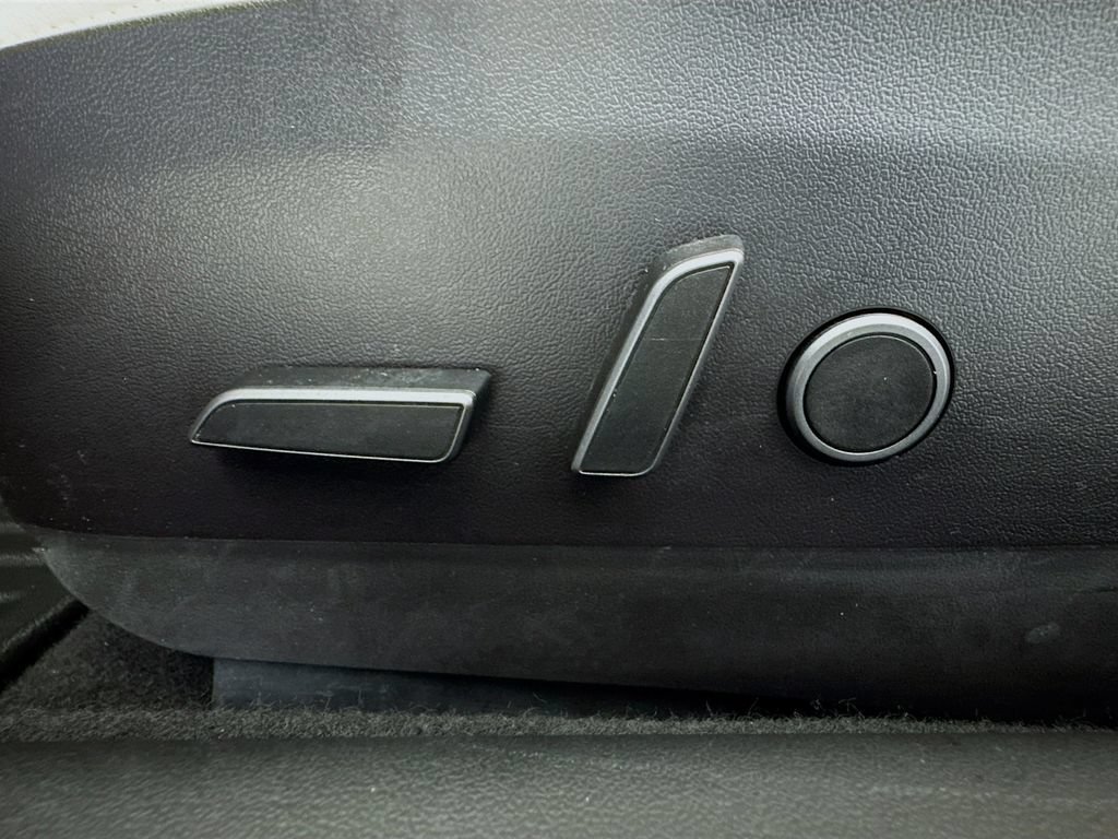 Used 2021 Tesla Model 3 Standard Range Plus RWD image 19