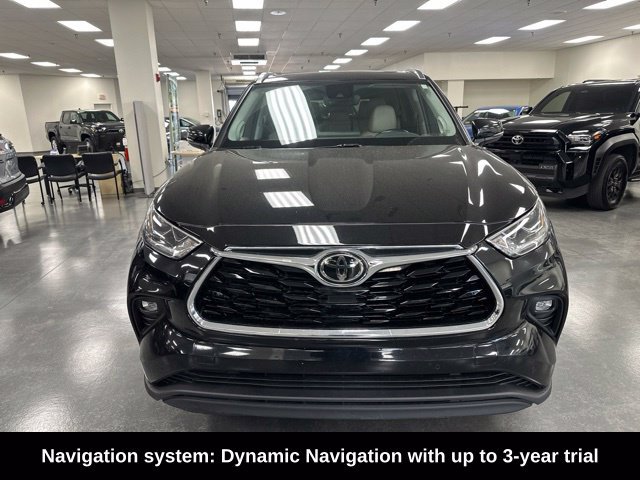 Used 2020 Toyota Highlander Limited AWD/4WD image 2