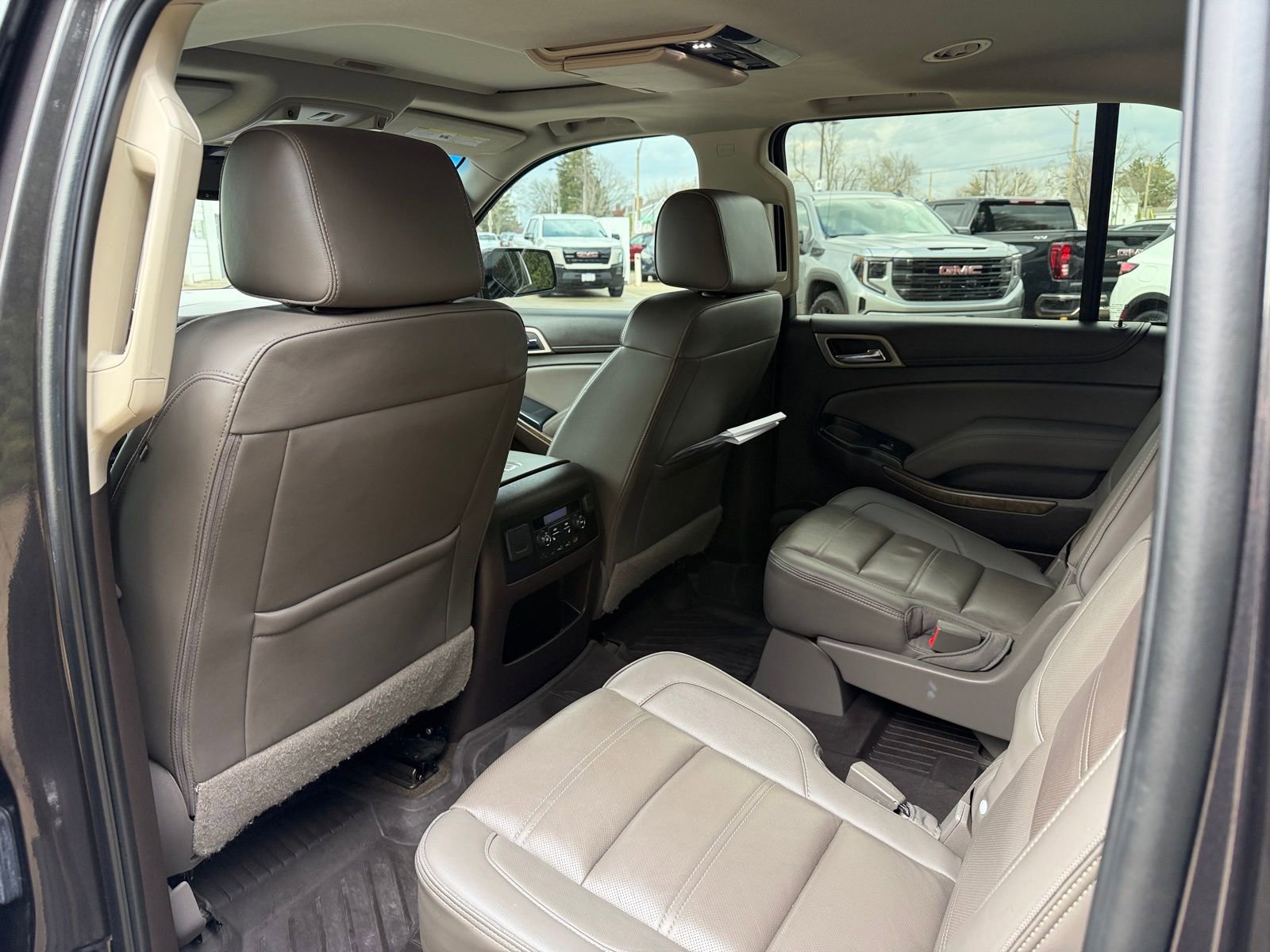 Used 2018 GMC Yukon XL Denali w/ Denali Ultimate Package image 22