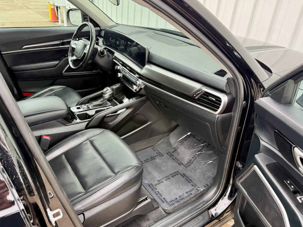 Used 2025 Kia Telluride S AWD/4WD image 22