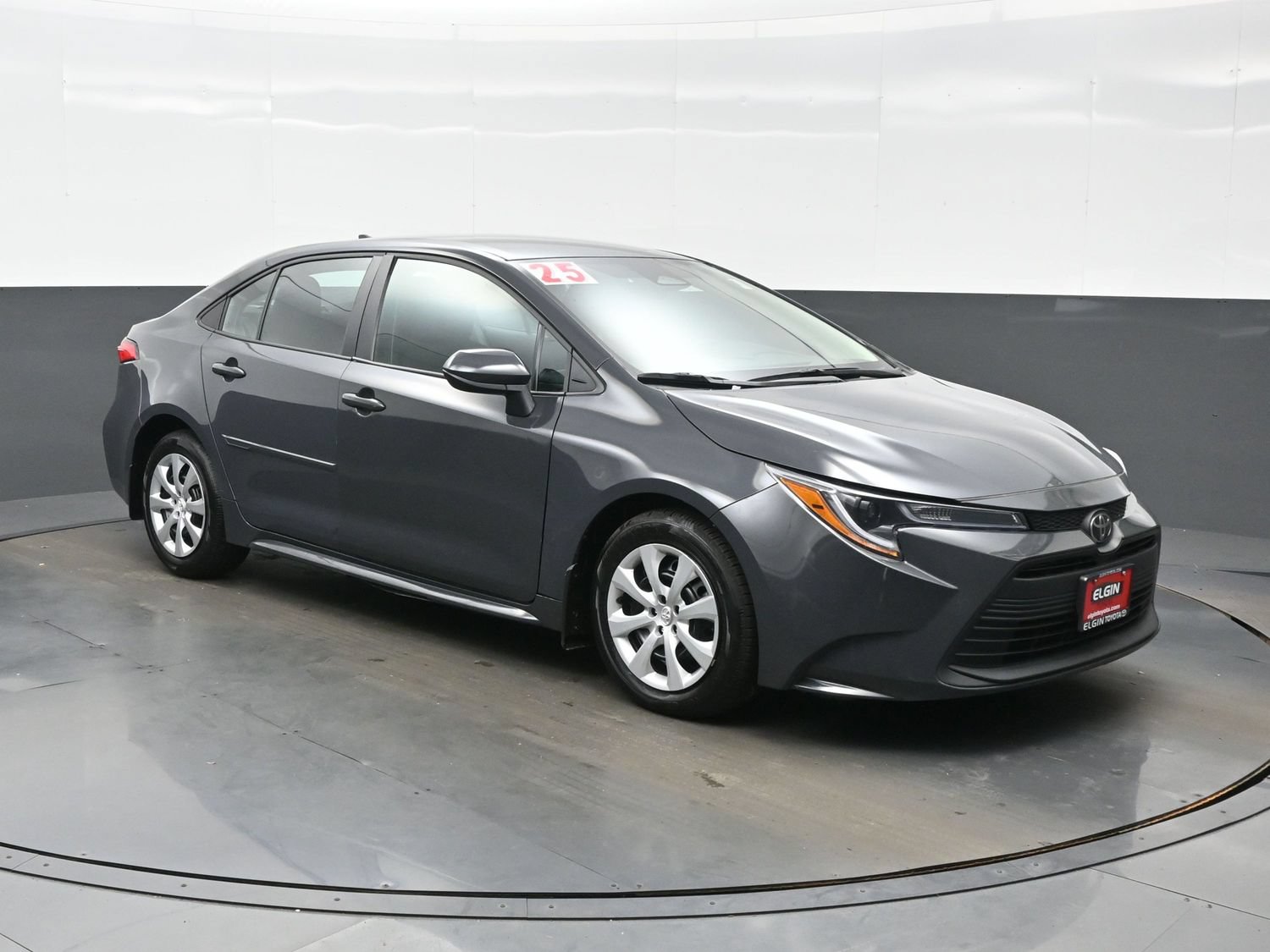 Used 2025 Toyota Corolla LE FWD image 8