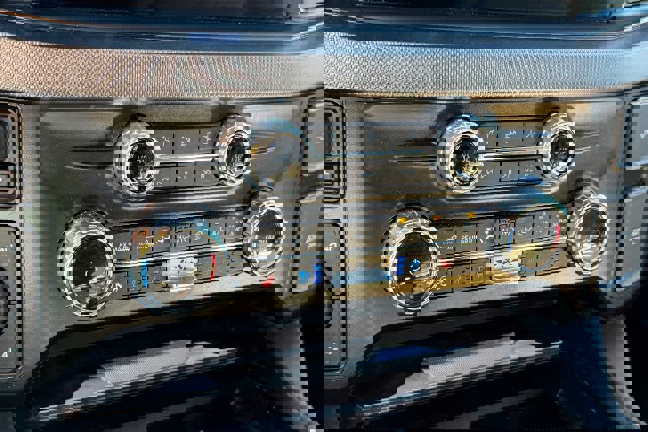 Used 2024 Ford F250 Platinum image 28