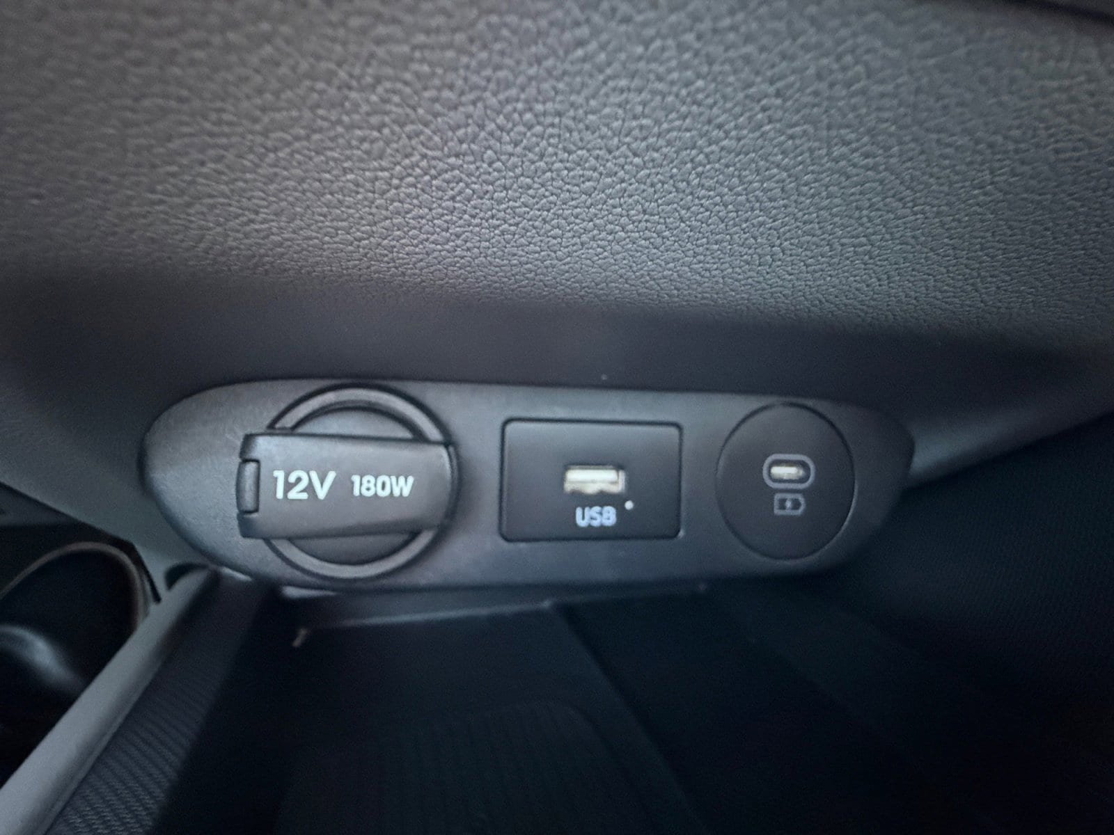 Certified 2025 Hyundai Elantra Sport FWD image 32