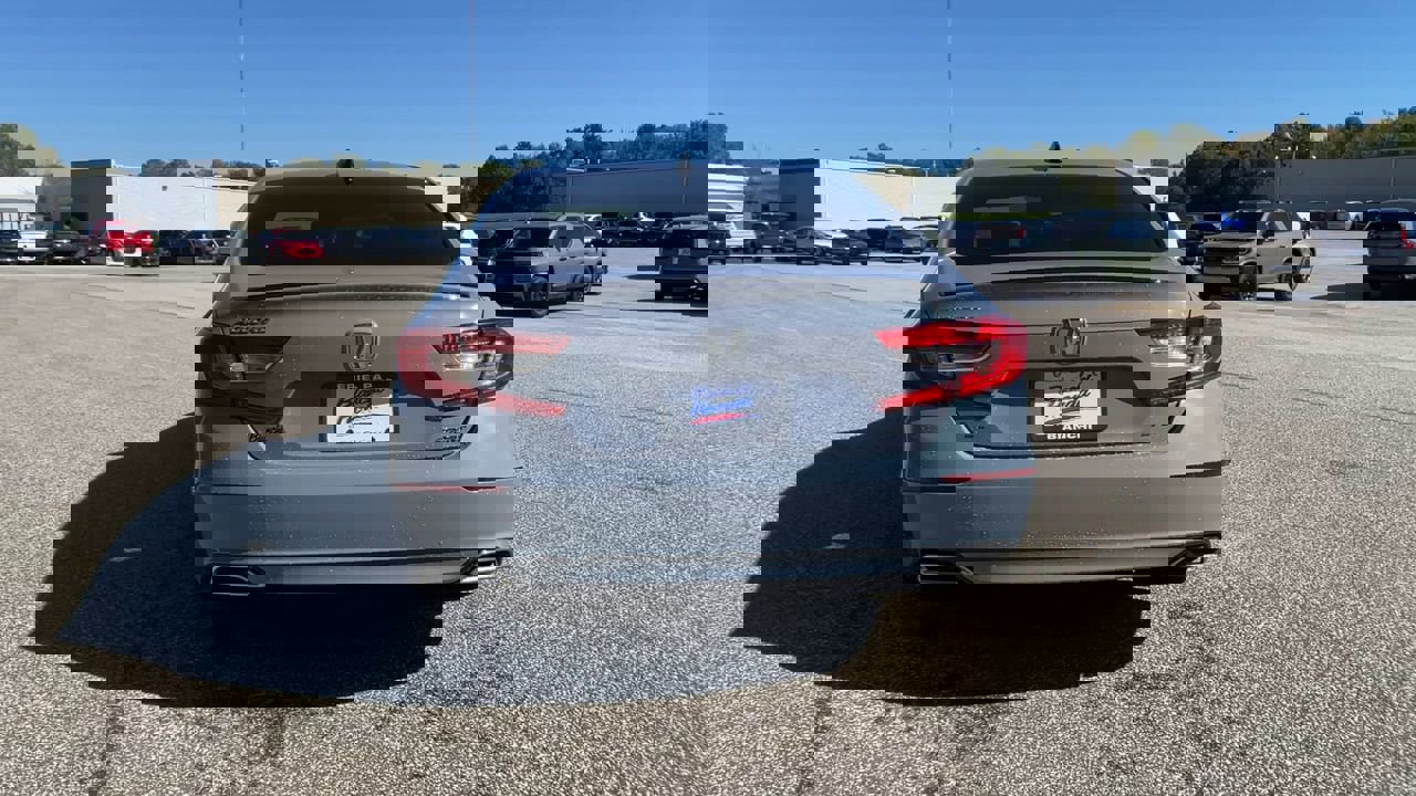 Used 2022 Honda Accord Sport image 8