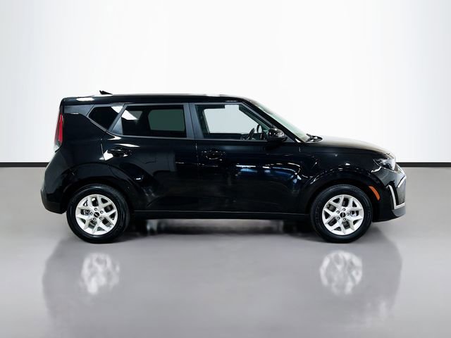 Certified 2025 Kia Soul LX w/ LX Technology Package image 8