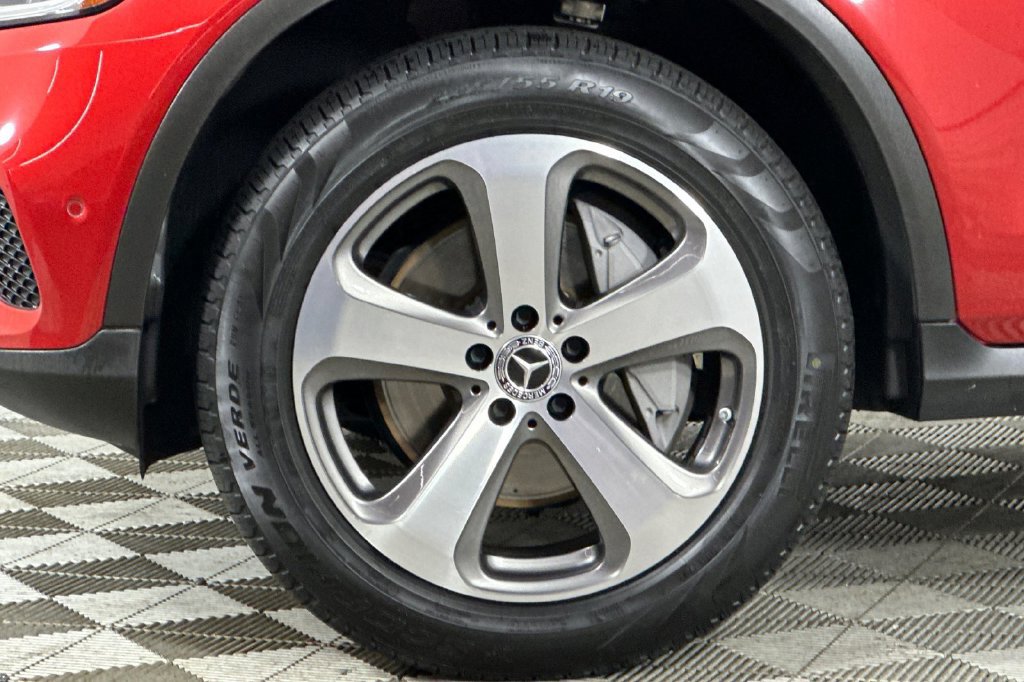 Certified 2022 Mercedes-Benz GLC 300 4MATIC image 33