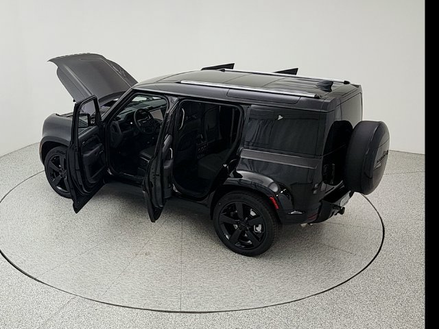 New 2026 Land Rover Defender 110 X-Dynamic SE AWD/4WD image 40