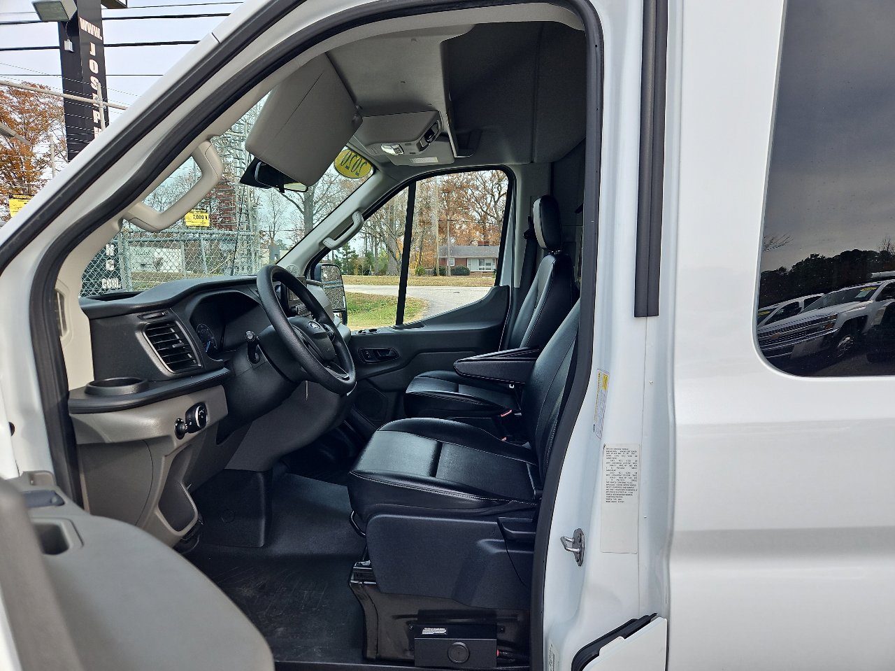 Used 2020 Ford Transit 350 XL image 16