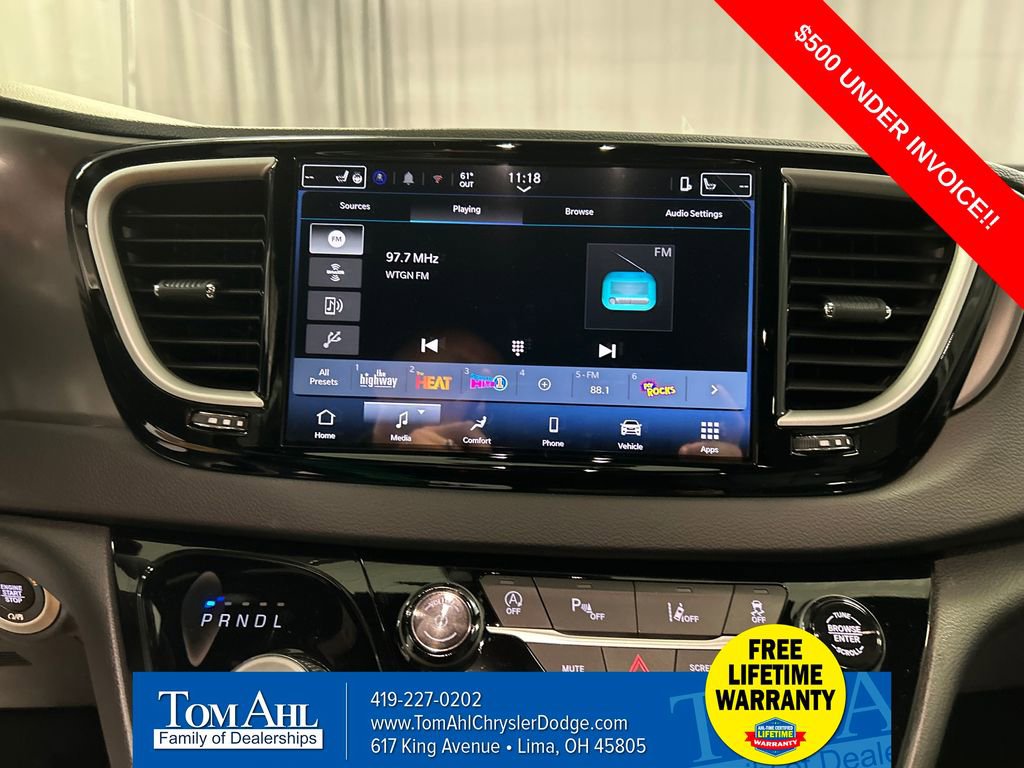 New 2026 Chrysler Voyager LX image 15