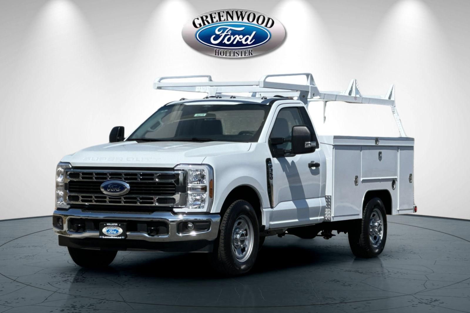 New 2025 Ford F350 XL w/ XL Chrome Package RWD image 8