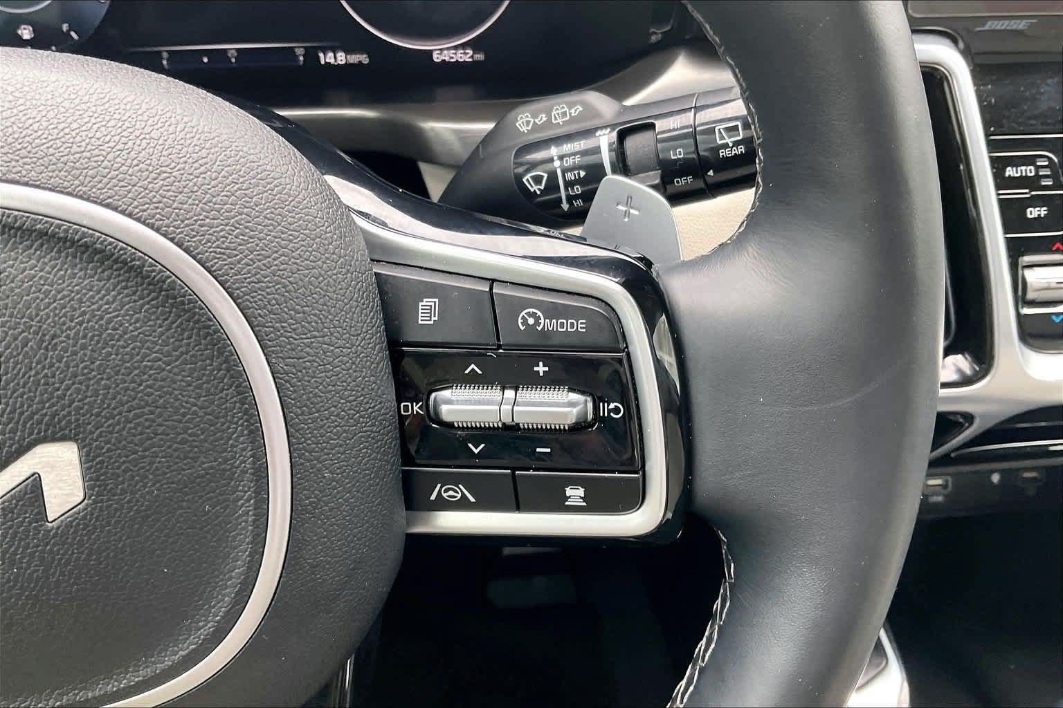 Certified 2022 Kia Sorento SX FWD image 23
