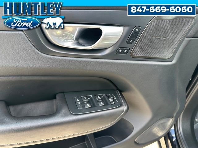 Used 2024 Volvo XC60 T8 Ultimate AWD/4WD image 23