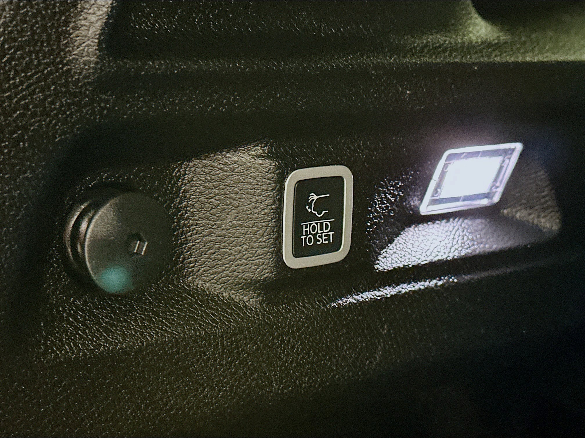 Used 2024 Jeep Grand Cherokee L Laredo image 31