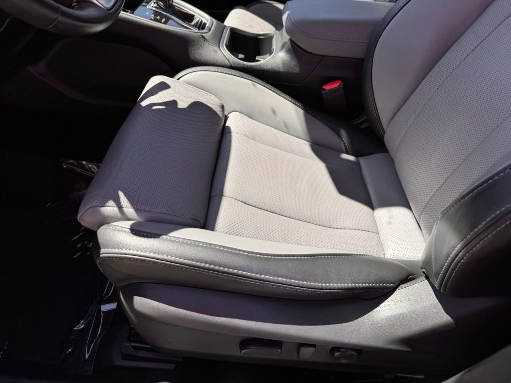 Used 2024 Subaru Outback Limited image 35
