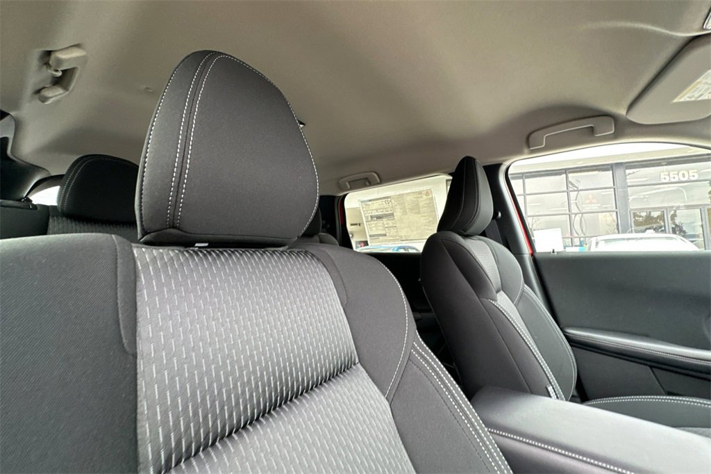 New 2025 Mitsubishi Outlander ES image 18