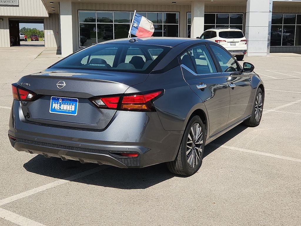 Used 2025 Nissan Altima 2.5 SV FWD image 4