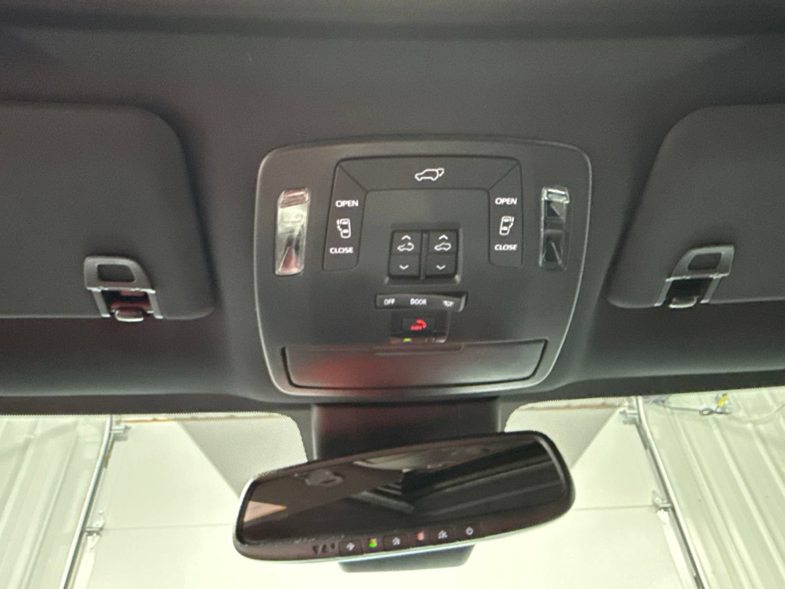 New 2026 Toyota Sienna XLE Woodland Edition AWD/4WD image 35
