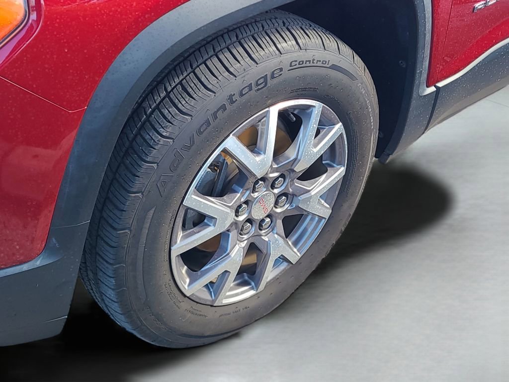 Used 2020 GMC Acadia SLT w/ Driver Alert Package II image 13