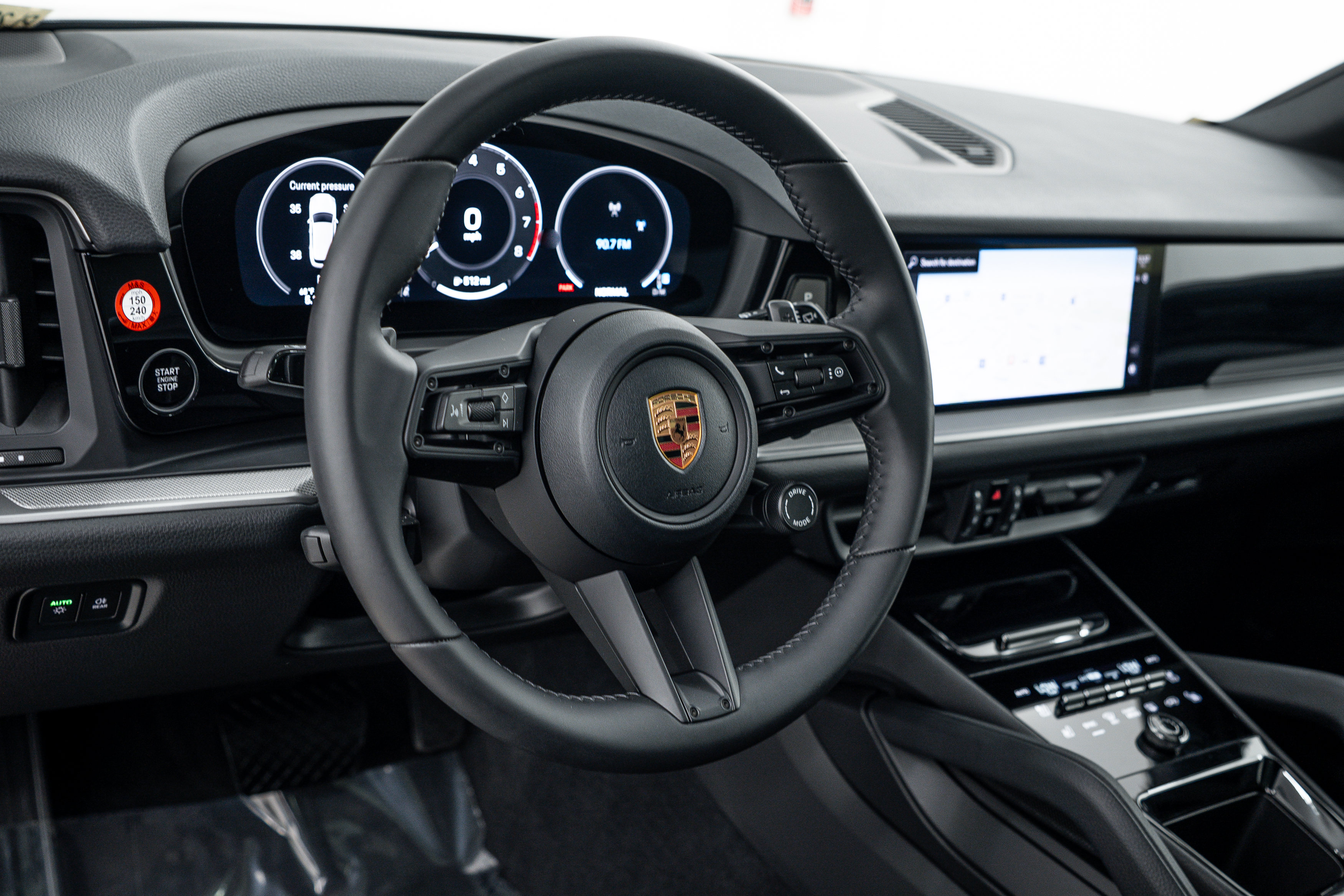 Certified 2026 Porsche Cayenne AWD/4WD image 14